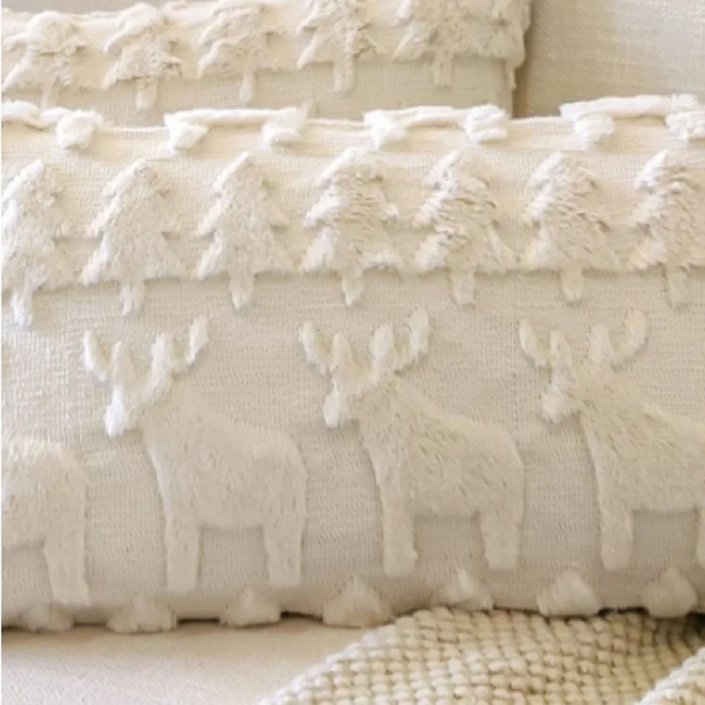 ‘Elk and Tree’ by Otostar Holiday Lumbar Pillow Covers-Cream 20x12” (2 pack)